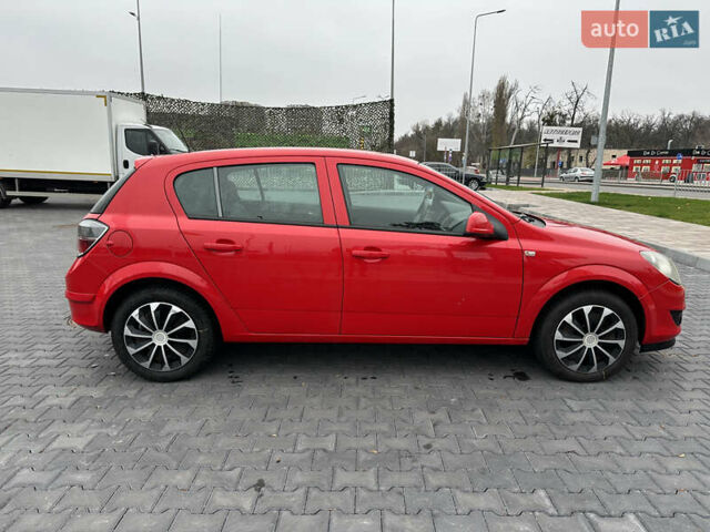 Красный Опель Астра, объемом двигателя 1.6 л и пробегом 137 тыс. км за 6300 $, фото 2 на Automoto.ua