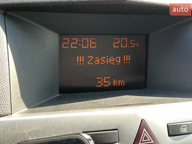Червоний Опель Астра, об'ємом двигуна 1.6 л та пробігом 127 тис. км за 8200 $, фото 16 на Automoto.ua