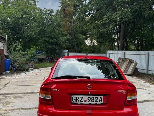 Красный Опель Астра, объемом двигателя 0 л и пробегом 32 тыс. км за 2500 $, фото 2 на Automoto.ua