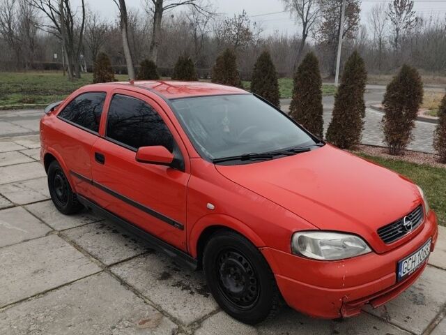 Червоний Опель Астра, об'ємом двигуна 2 л та пробігом 300 тис. км за 1450 $, фото 3 на Automoto.ua