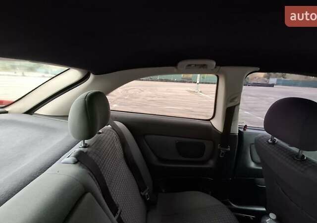 Красный Опель Астра, объемом двигателя 1.6 л и пробегом 220 тыс. км за 3300 $, фото 20 на Automoto.ua