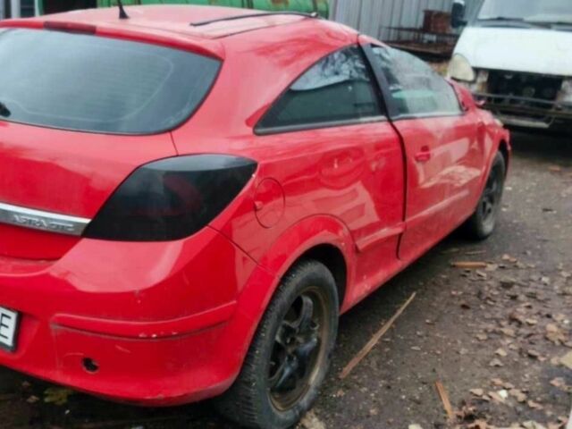 Красный Опель Астра, объемом двигателя 1.8 л и пробегом 215 тыс. км за 1950 $, фото 1 на Automoto.ua