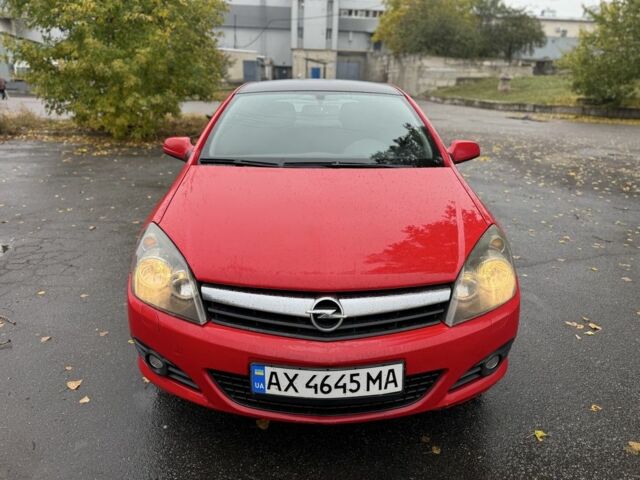 Красный Опель Астра, объемом двигателя 1.6 л и пробегом 185 тыс. км за 2850 $, фото 1 на Automoto.ua
