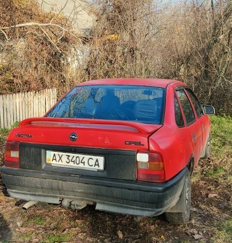 Червоний Опель Астра, об'ємом двигуна 1.8 л та пробігом 340 тис. км за 1000 $, фото 2 на Automoto.ua