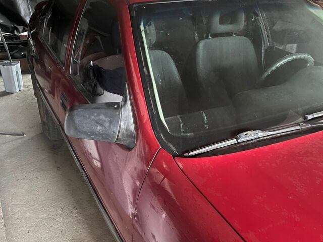 Красный Опель Астра, объемом двигателя 0 л и пробегом 3 тыс. км за 300 $, фото 5 на Automoto.ua