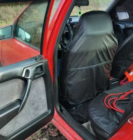 Червоний Опель Астра, об'ємом двигуна 1.8 л та пробігом 340 тис. км за 1000 $, фото 4 на Automoto.ua