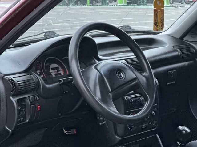 Красный Опель Астра, объемом двигателя 1.6 л и пробегом 400 тыс. км за 1299 $, фото 6 на Automoto.ua