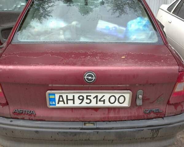 Червоний Опель Астра, об'ємом двигуна 1.4 л та пробігом 220 тис. км за 1800 $, фото 2 на Automoto.ua