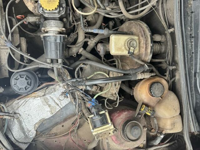 Красный Опель Астра, объемом двигателя 1.6 л и пробегом 492 тыс. км за 600 $, фото 8 на Automoto.ua