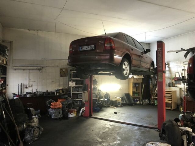 Червоний Опель Астра, об'ємом двигуна 1.6 л та пробігом 177 тис. км за 3800 $, фото 6 на Automoto.ua