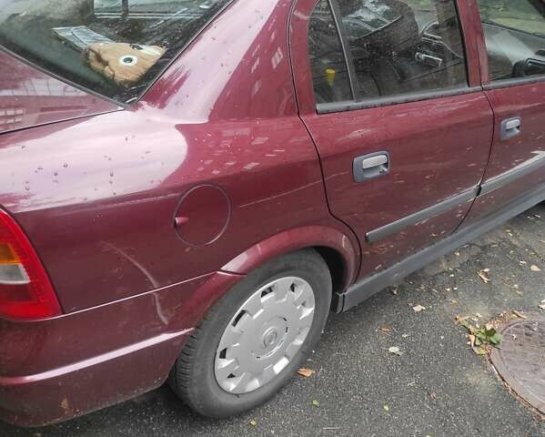Опель Астра 2007 в Сумах на Automoto.ua Красный Опель Астра, объемом двигателя 1.6 л и пробегом 125 тыс. км за 4900 $, фото 1 на Automoto.ua