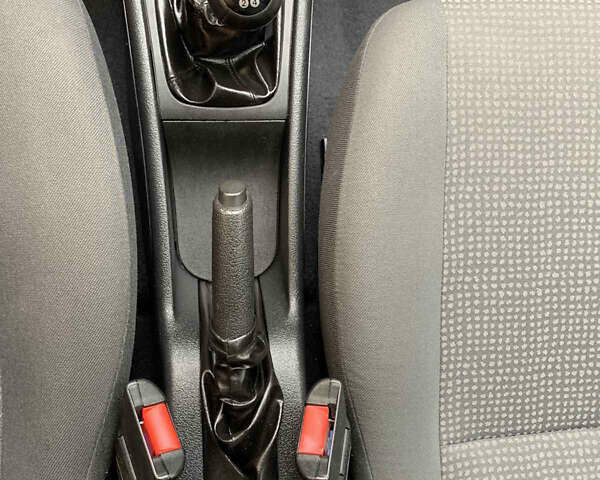 Красный Опель Астра, объемом двигателя 0 л и пробегом 88 тыс. км за 5000 $, фото 30 на Automoto.ua