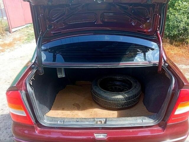 Червоний Опель Астра, об'ємом двигуна 1.4 л та пробігом 176 тис. км за 3700 $, фото 8 на Automoto.ua
