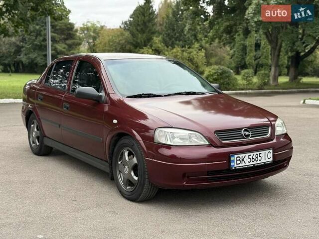 Червоний Опель Астра, об'ємом двигуна 1.6 л та пробігом 233 тис. км за 3400 $, фото 9 на Automoto.ua