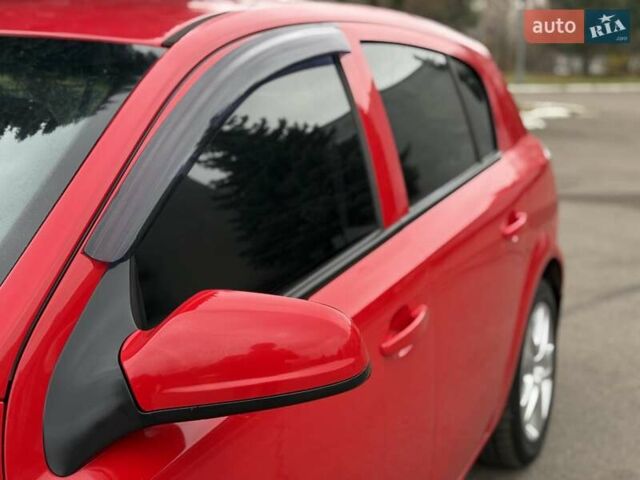 Красный Опель Астра, объемом двигателя 1.8 л и пробегом 215 тыс. км за 4950 $, фото 9 на Automoto.ua