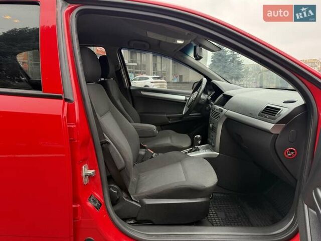 Красный Опель Астра, объемом двигателя 1.8 л и пробегом 215 тыс. км за 4950 $, фото 34 на Automoto.ua