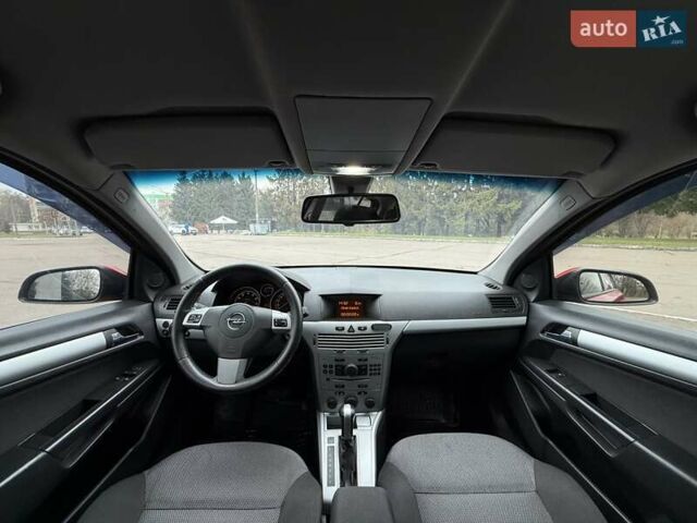 Красный Опель Астра, объемом двигателя 1.8 л и пробегом 215 тыс. км за 4950 $, фото 57 на Automoto.ua