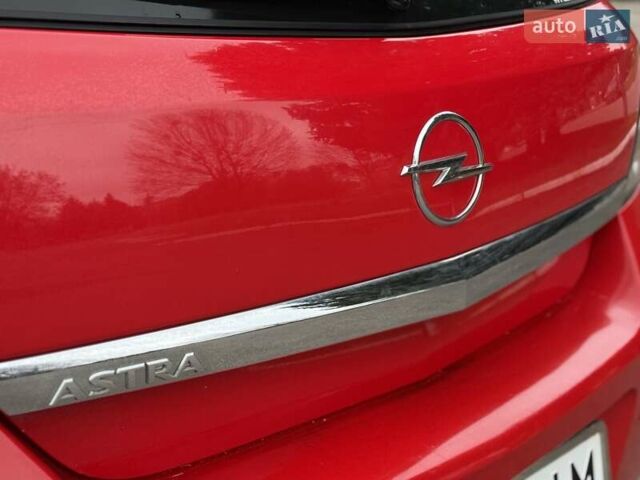 Красный Опель Астра, объемом двигателя 1.8 л и пробегом 215 тыс. км за 4950 $, фото 28 на Automoto.ua