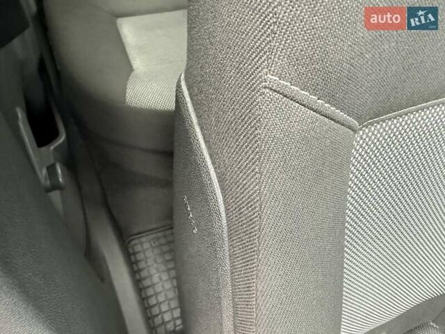 Красный Опель Астра, объемом двигателя 1.8 л и пробегом 215 тыс. км за 4950 $, фото 39 на Automoto.ua