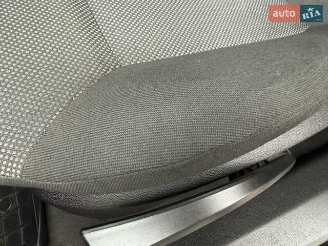 Красный Опель Астра, объемом двигателя 1.8 л и пробегом 215 тыс. км за 4950 $, фото 50 на Automoto.ua