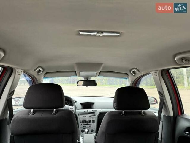 Красный Опель Астра, объемом двигателя 1.8 л и пробегом 215 тыс. км за 4950 $, фото 31 на Automoto.ua