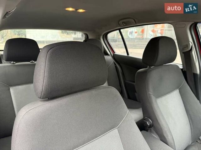 Красный Опель Астра, объемом двигателя 1.8 л и пробегом 215 тыс. км за 4950 $, фото 37 на Automoto.ua