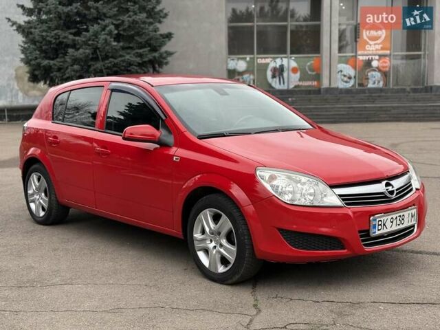 Красный Опель Астра, объемом двигателя 1.8 л и пробегом 215 тыс. км за 4950 $, фото 14 на Automoto.ua