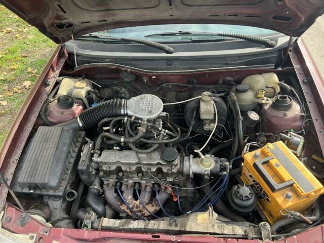 Червоний Опель Астра, об'ємом двигуна 1.6 л та пробігом 373 тис. км за 600 $, фото 4 на Automoto.ua