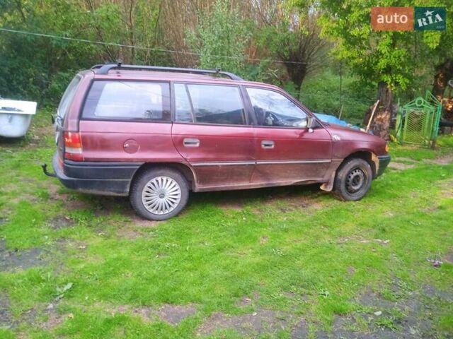 Червоний Опель Астра, об'ємом двигуна 1.6 л та пробігом 260 тис. км за 1100 $, фото 2 на Automoto.ua