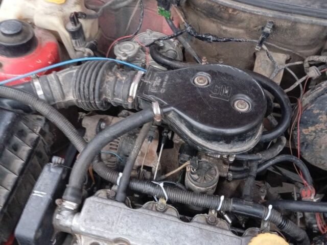 Красный Опель Астра, объемом двигателя 1.6 л и пробегом 310 тыс. км за 1250 $, фото 1 на Automoto.ua