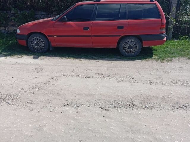 Красный Опель Астра, объемом двигателя 1.6 л и пробегом 310 тыс. км за 1250 $, фото 7 на Automoto.ua