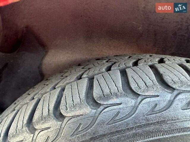 Красный Опель Астра, объемом двигателя 1.6 л и пробегом 250 тыс. км за 2550 $, фото 10 на Automoto.ua