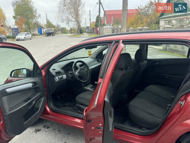 Красный Опель Астра, объемом двигателя 1.9 л и пробегом 348 тыс. км за 4000 $, фото 18 на Automoto.ua