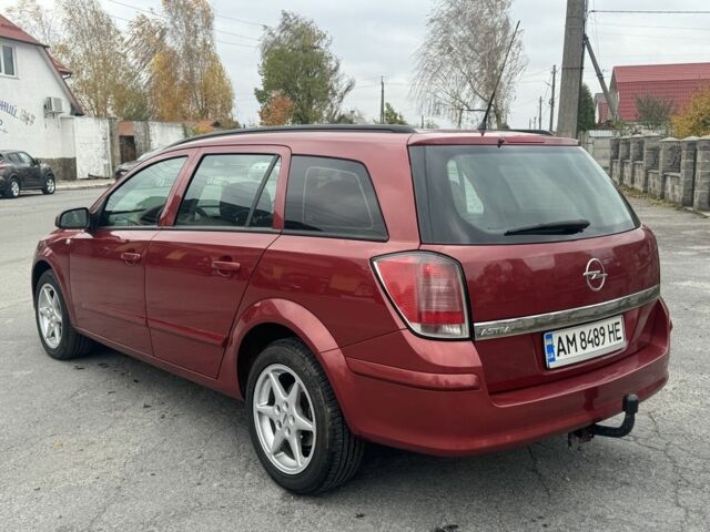 Красный Опель Астра, объемом двигателя 1.9 л и пробегом 347 тыс. км за 4000 $, фото 5 на Automoto.ua
