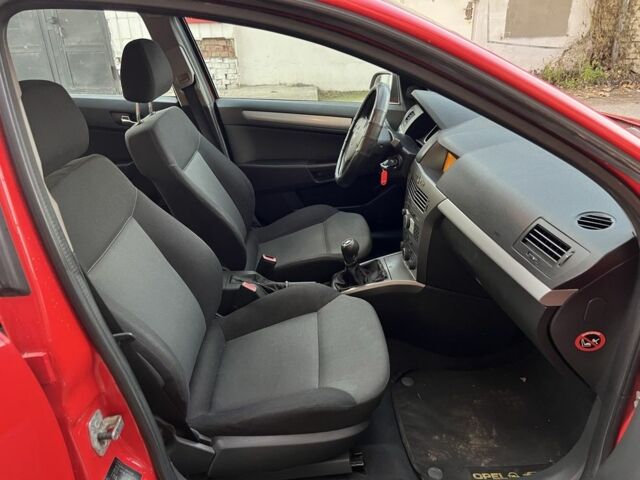 Червоний Опель Астра, об'ємом двигуна 1.9 л та пробігом 265 тис. км за 2200 $, фото 14 на Automoto.ua