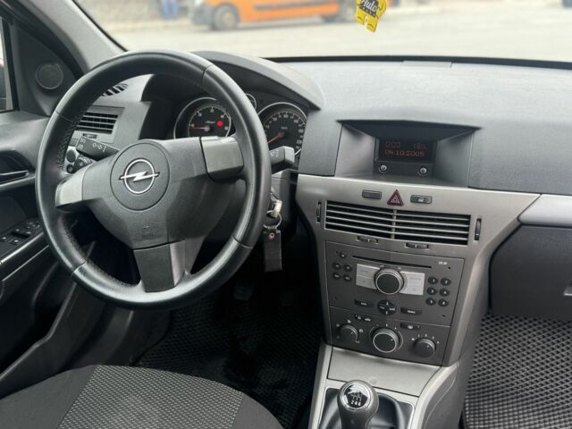 Красный Опель Астра, объемом двигателя 1.9 л и пробегом 347 тыс. км за 4000 $, фото 23 на Automoto.ua