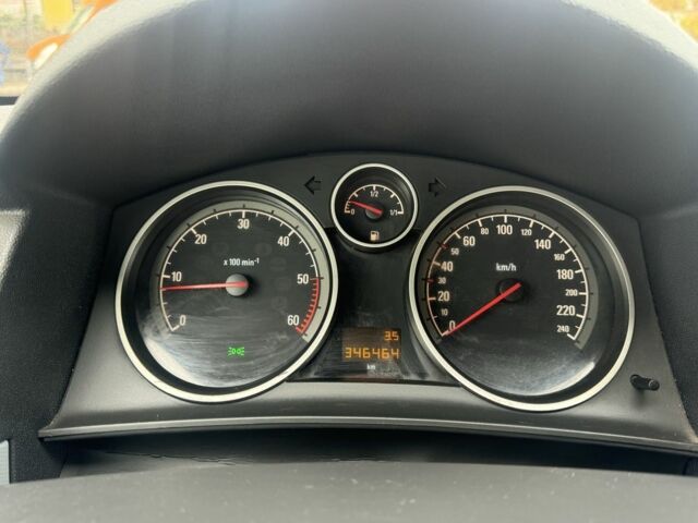 Красный Опель Астра, объемом двигателя 1.9 л и пробегом 347 тыс. км за 4000 $, фото 21 на Automoto.ua