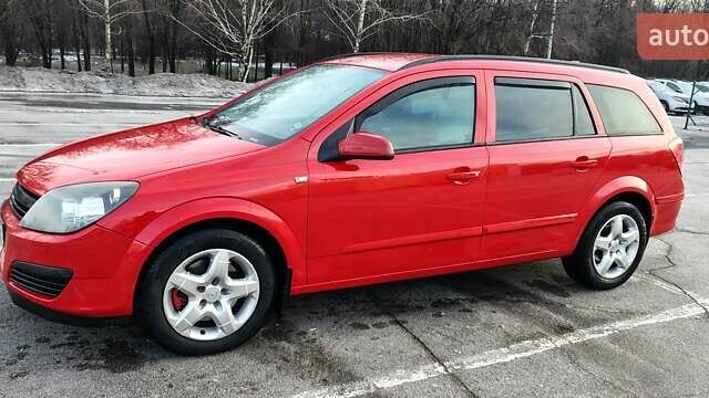 Красный Опель Астра, объемом двигателя 1.9 л и пробегом 332 тыс. км за 5500 $, фото 2 на Automoto.ua