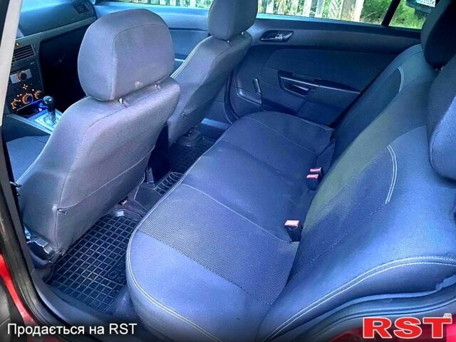 Красный Опель Астра, объемом двигателя 1.6 л и пробегом 0 тыс. км за 5000 $, фото 5 на Automoto.ua