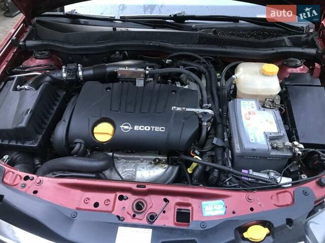 Красный Опель Астра, объемом двигателя 1.8 л и пробегом 244 тыс. км за 5300 $, фото 1 на Automoto.ua