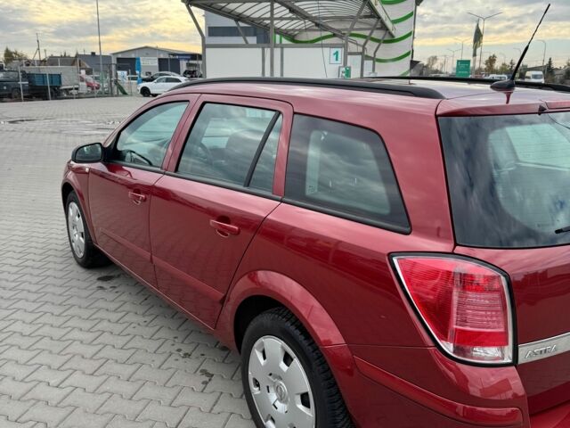 Красный Опель Астра, объемом двигателя 1.8 л и пробегом 204 тыс. км за 4750 $, фото 1 на Automoto.ua