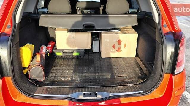 Красный Опель Астра, объемом двигателя 1.9 л и пробегом 332 тыс. км за 5500 $, фото 10 на Automoto.ua