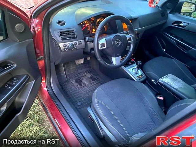 Красный Опель Астра, объемом двигателя 1.6 л и пробегом 0 тыс. км за 5000 $, фото 7 на Automoto.ua