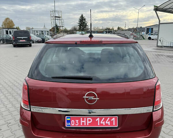 Красный Опель Астра, объемом двигателя 1.8 л и пробегом 204 тыс. км за 4750 $, фото 3 на Automoto.ua