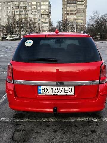 Красный Опель Астра, объемом двигателя 1.9 л и пробегом 332 тыс. км за 5500 $, фото 6 на Automoto.ua