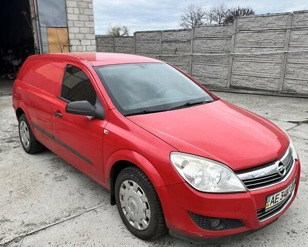 Красный Опель Астра, объемом двигателя 1.3 л и пробегом 539 тыс. км за 4000 $, фото 1 на Automoto.ua