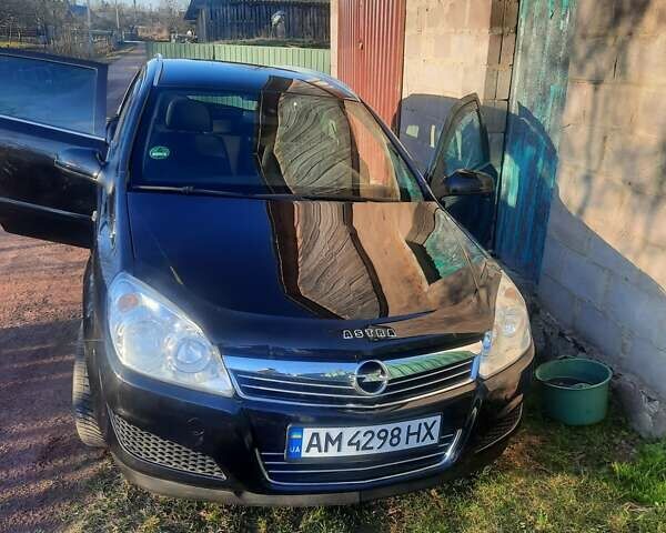 Красный Опель Астра, объемом двигателя 1.6 л и пробегом 240 тыс. км за 5200 $, фото 14 на Automoto.ua