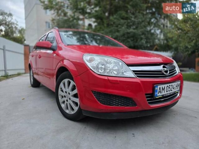 Красный Опель Астра, объемом двигателя 1.6 л и пробегом 298 тыс. км за 5200 $, фото 2 на Automoto.ua