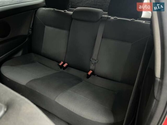 Красный Опель Астра, объемом двигателя 1.8 л и пробегом 219 тыс. км за 4800 $, фото 5 на Automoto.ua