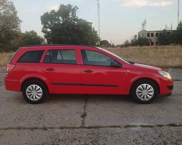 Червоний Опель Астра, об'ємом двигуна 1.6 л та пробігом 200 тис. км за 4600 $, фото 3 на Automoto.ua